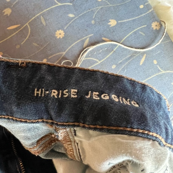 American Eagle Hi Rise Jegging, size 8 - Picture 4 of 7